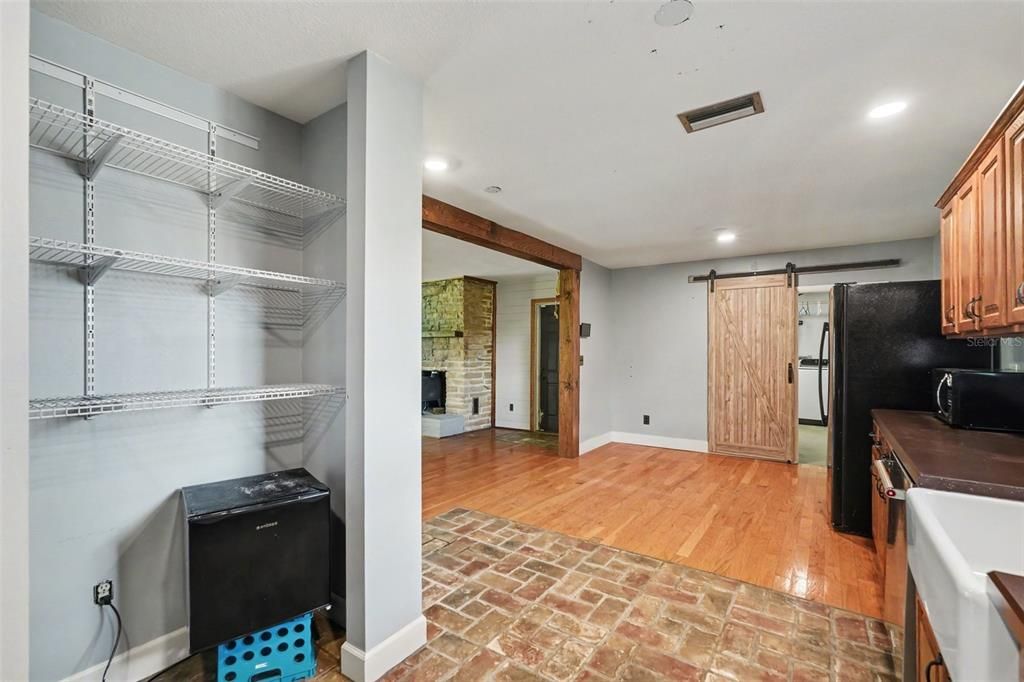 En Venta: $380,000 (3 camas, 3 baños, 1719 Pies cuadrados)