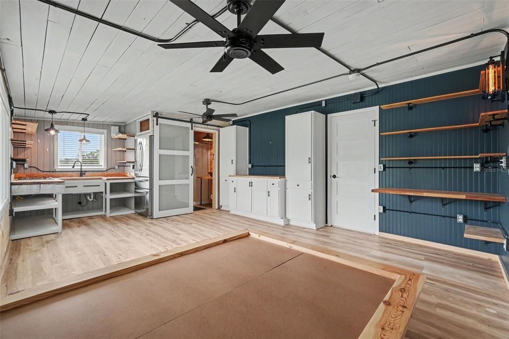 For Sale: $380,000 (3 beds, 3 baths, 1719 Square Feet)