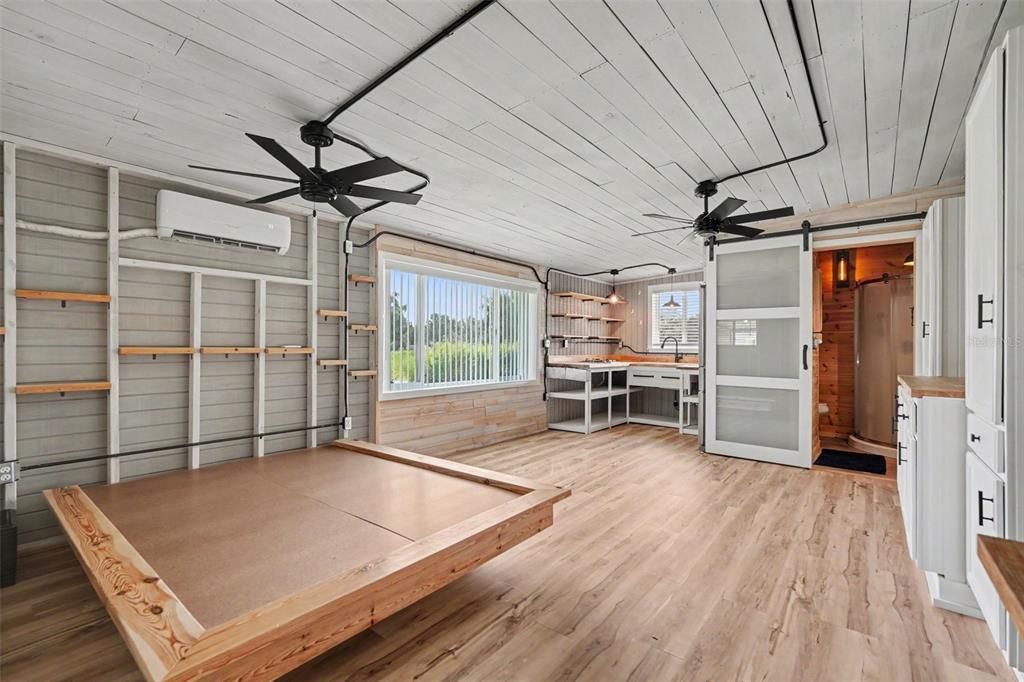 For Sale: $380,000 (3 beds, 3 baths, 1719 Square Feet)