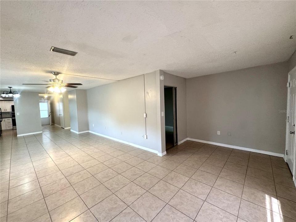 For Rent: $1,750 (2 beds, 2 baths, 1165 Square Feet)