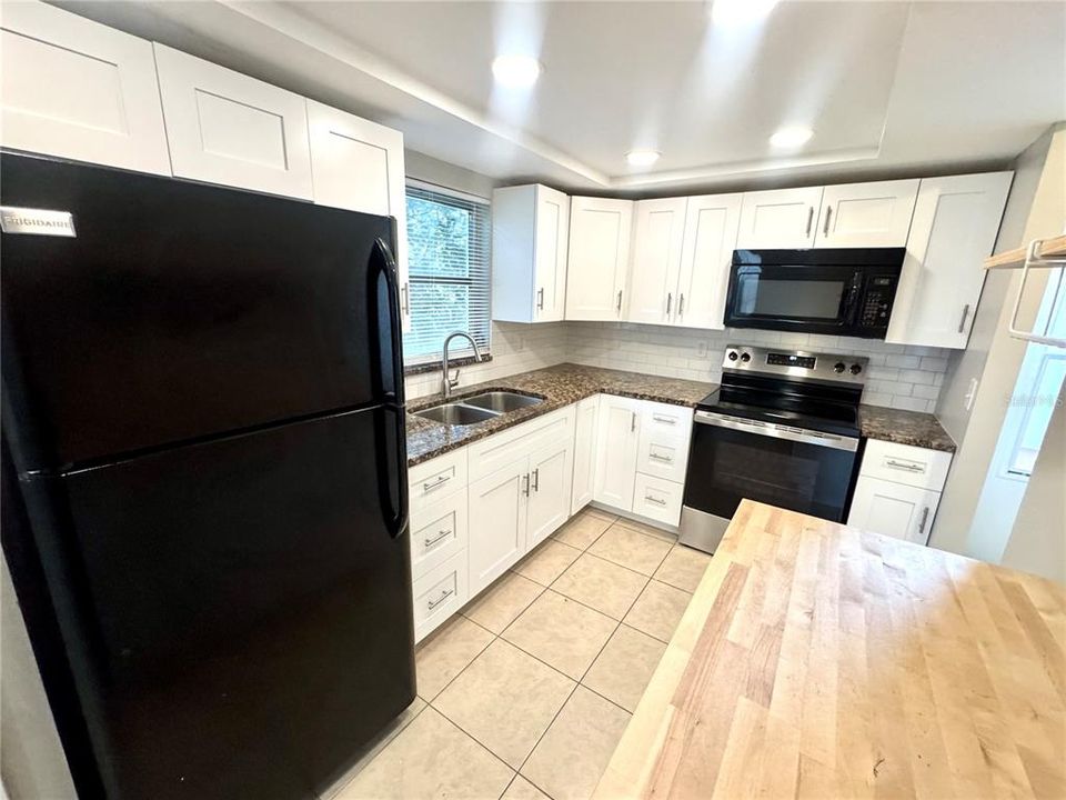 For Rent: $1,750 (2 beds, 2 baths, 1165 Square Feet)