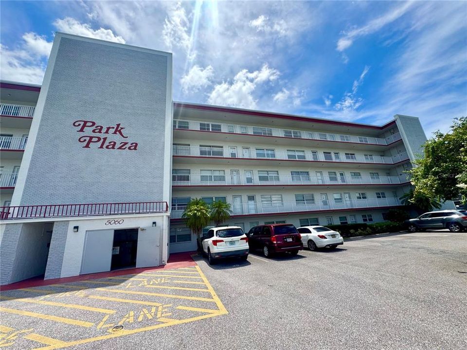 For Rent: $1,750 (2 beds, 2 baths, 1165 Square Feet)