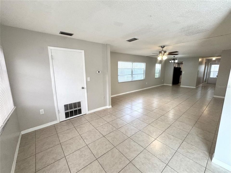 For Rent: $1,750 (2 beds, 2 baths, 1165 Square Feet)