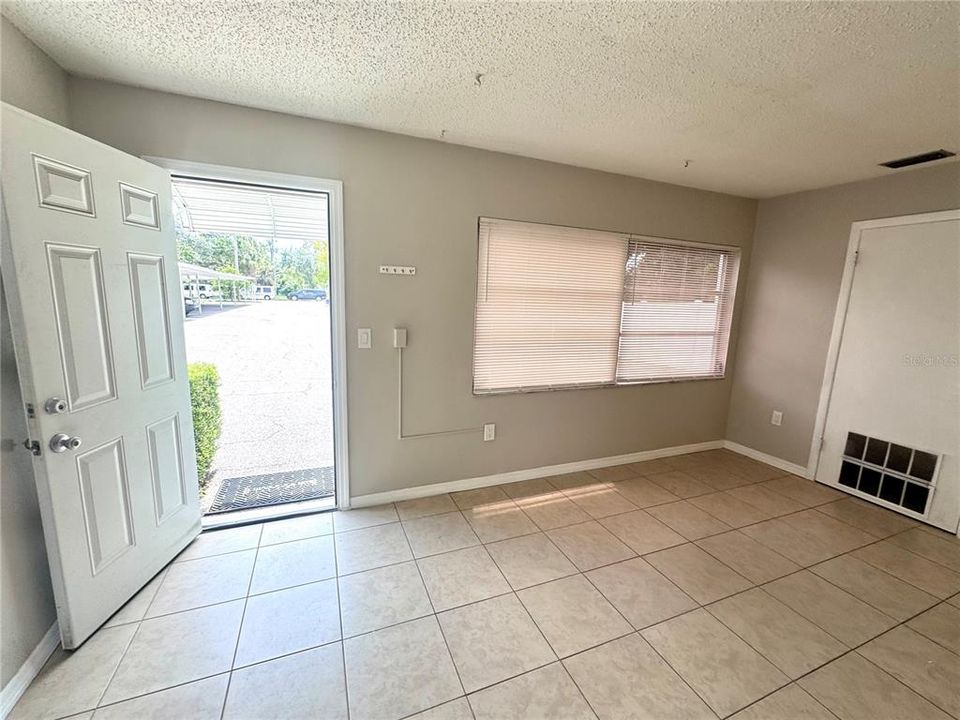 For Rent: $1,750 (2 beds, 2 baths, 1165 Square Feet)
