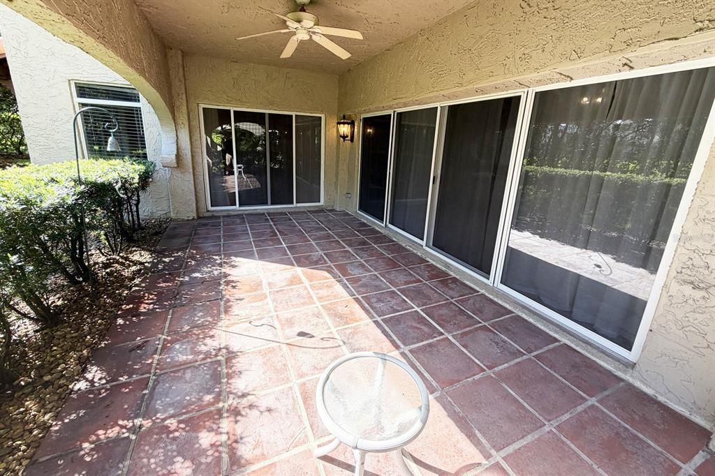 En Venta: $399,900 (2 camas, 2 baños, 2297 Pies cuadrados)