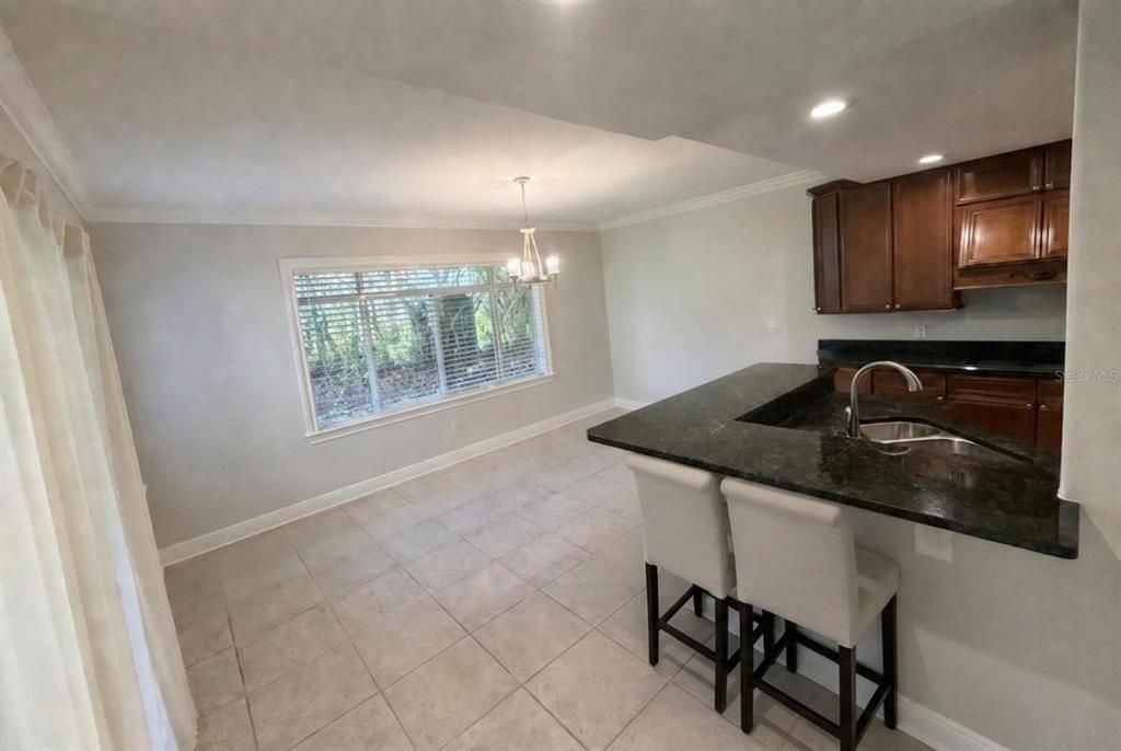 En Venta: $399,900 (2 camas, 2 baños, 2297 Pies cuadrados)