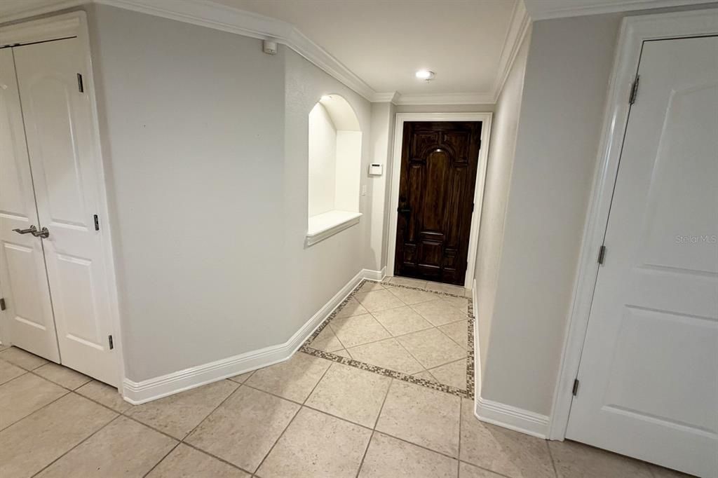 En Venta: $399,900 (2 camas, 2 baños, 2297 Pies cuadrados)