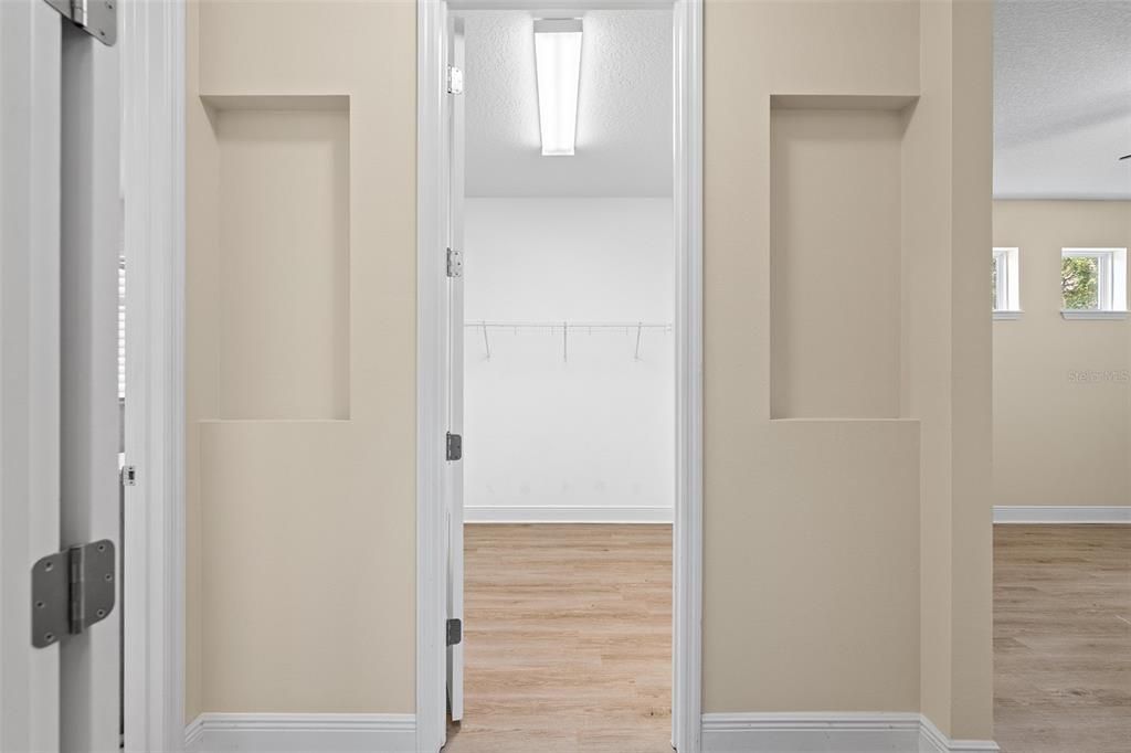 En Venta: $499,900 (4 camas, 2 baños, 3077 Pies cuadrados)