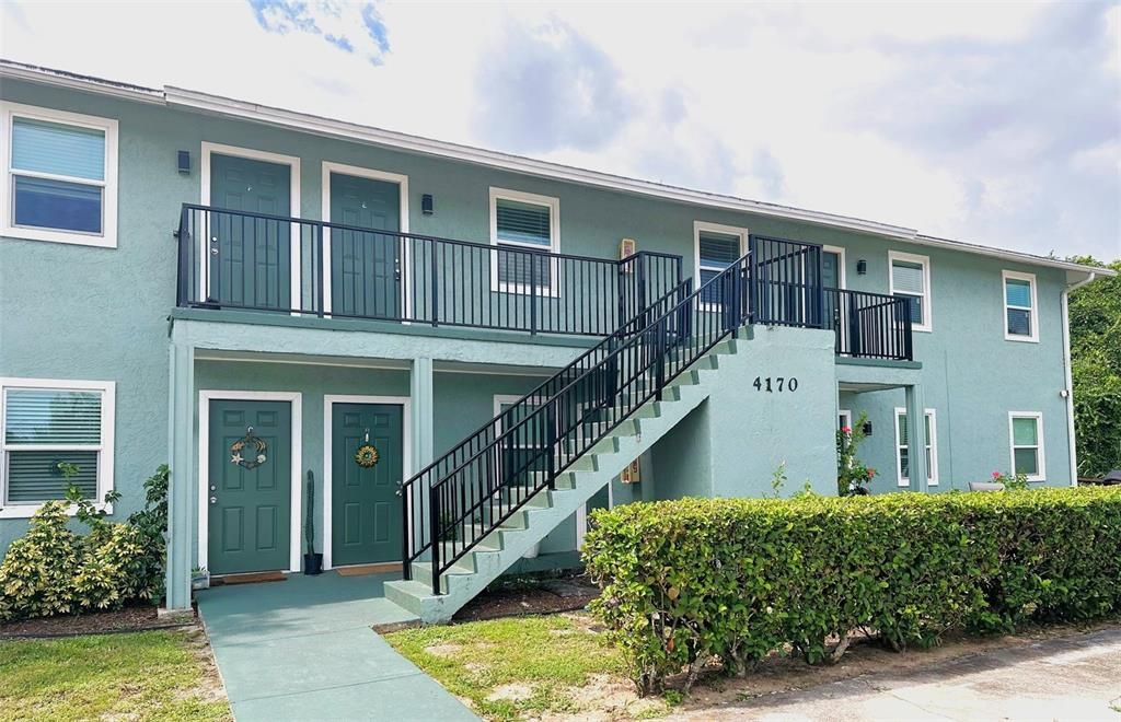 For Rent: $1,175 (2 beds, 1 baths, 808 Square Feet)