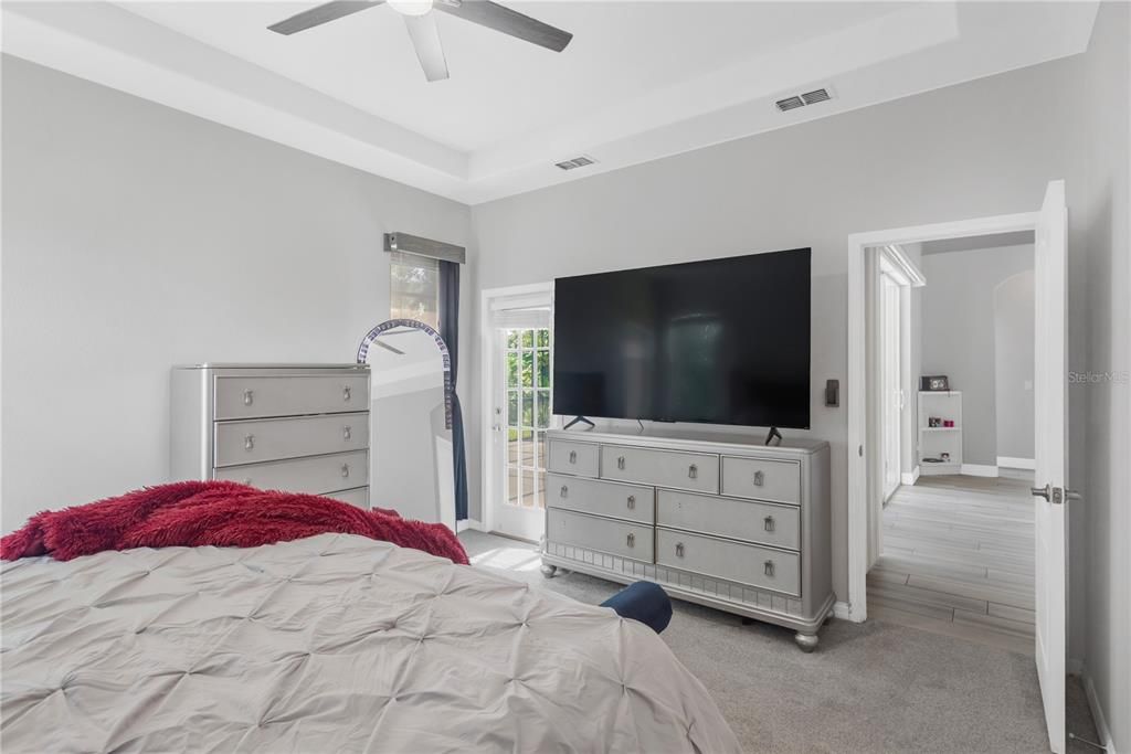 For Sale: $460,000 (4 beds, 3 baths, 2162 Square Feet)