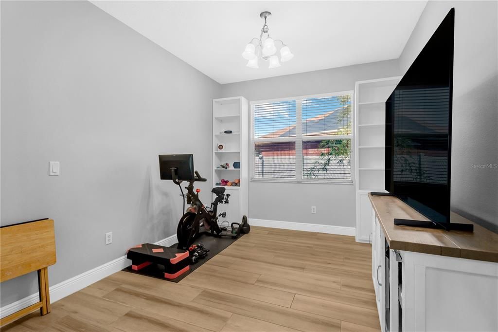 For Sale: $460,000 (4 beds, 3 baths, 2162 Square Feet)