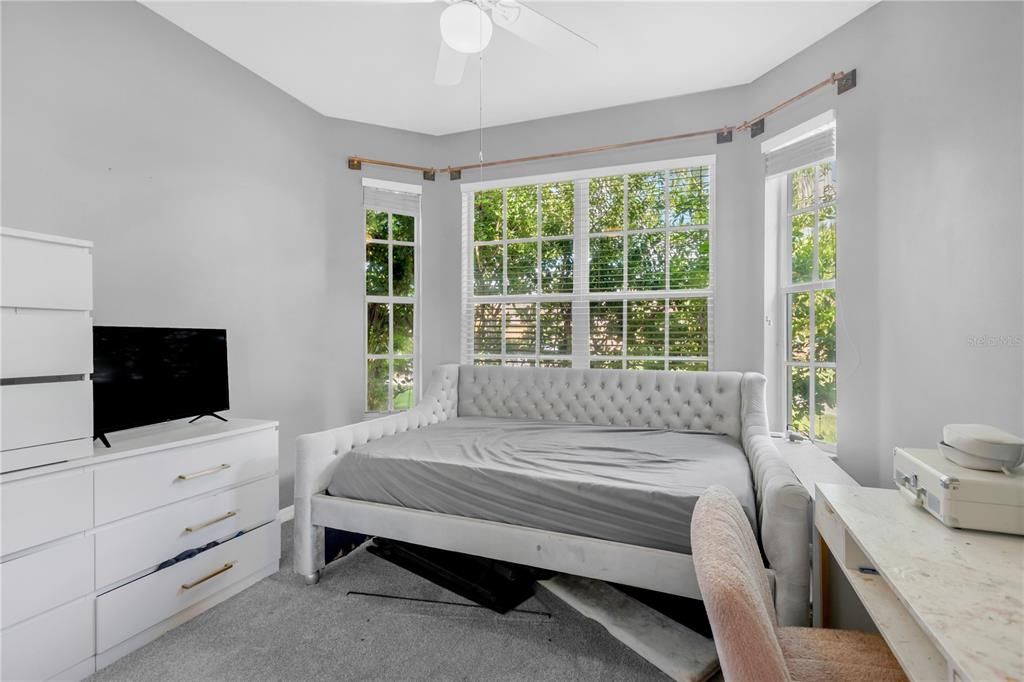 For Sale: $460,000 (4 beds, 3 baths, 2162 Square Feet)