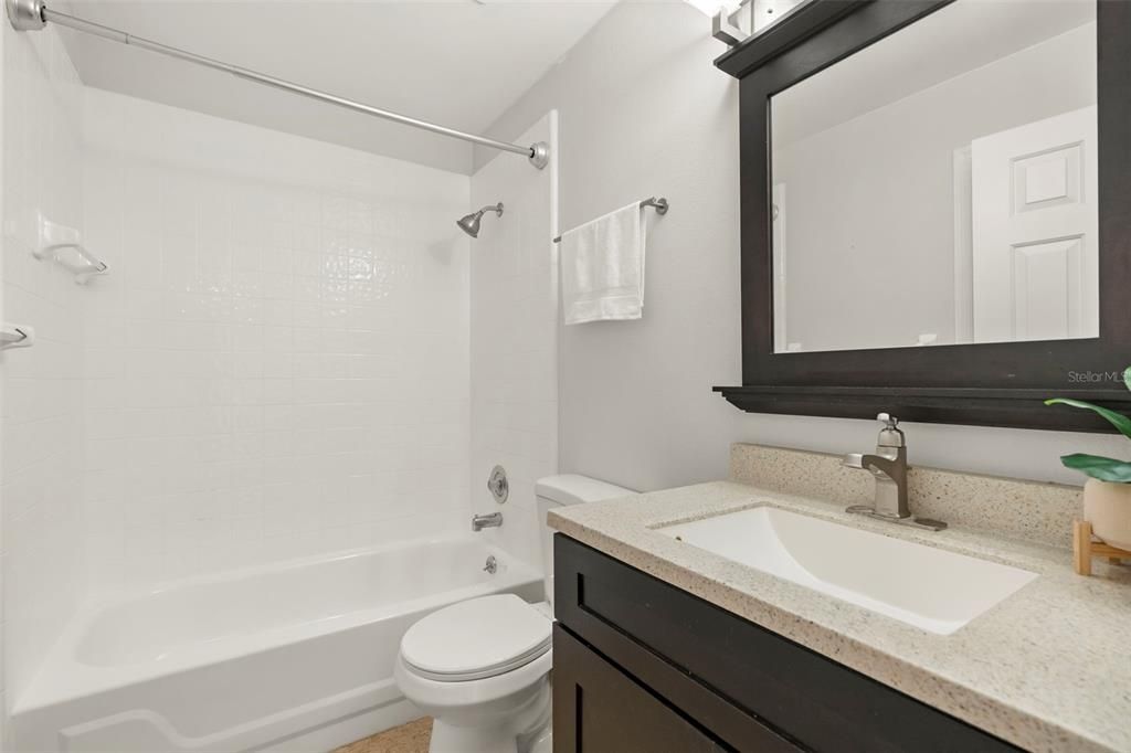 В аренду: $2,495 (2 спален, 2 ванн, 1140 Квадратных фут)