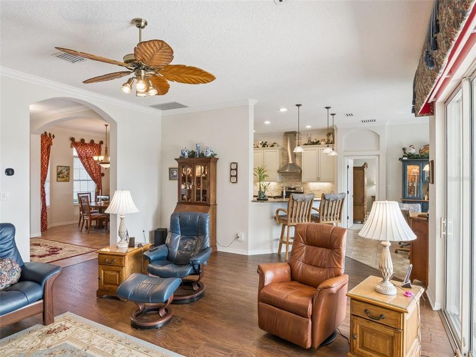 For Sale: $415,000 (3 beds, 2 baths, 2126 Square Feet)
