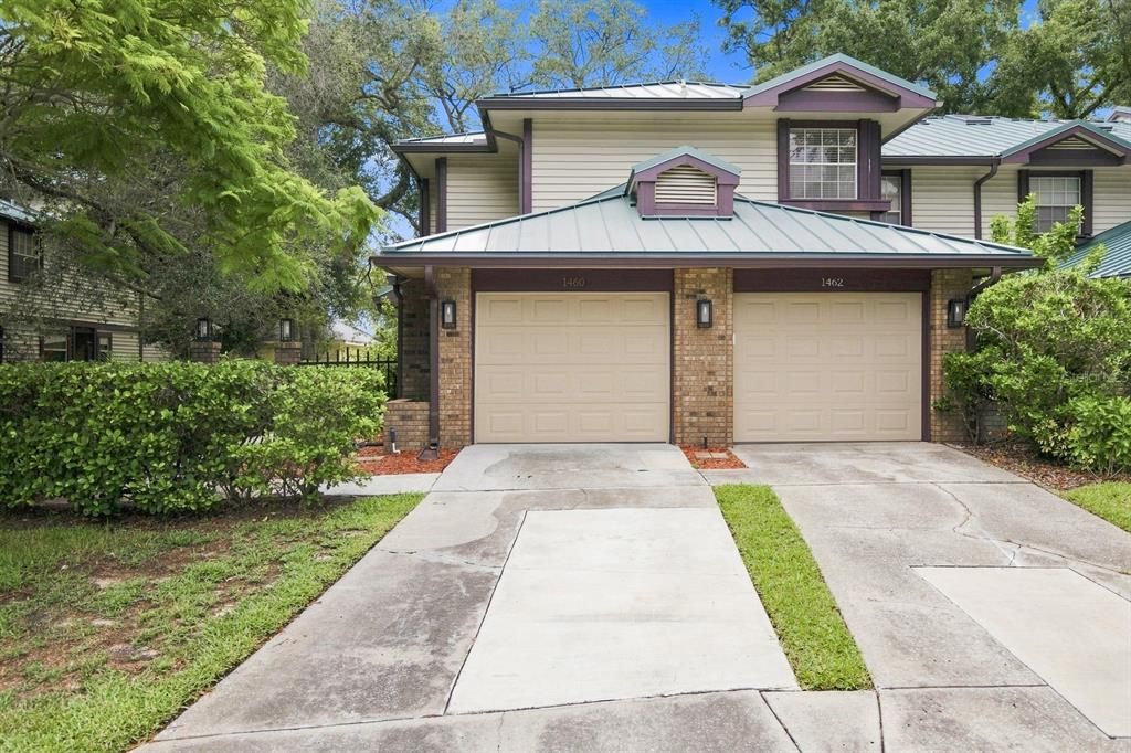 For Sale: $300,000 (2 beds, 2 baths, 1353 Square Feet)