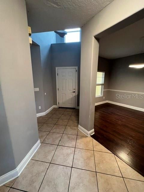 В аренду: $2,300 (3 спален, 2 ванн, 2116 Квадратных фут)