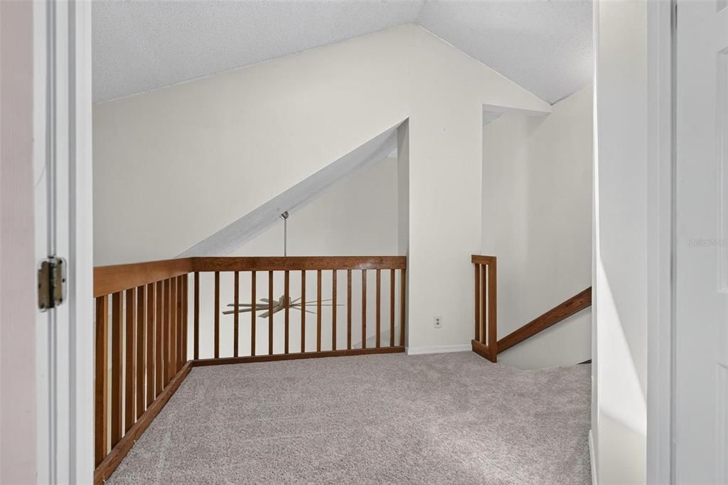For Sale: $175,000 (2 beds, 2 baths, 1055 Square Feet)