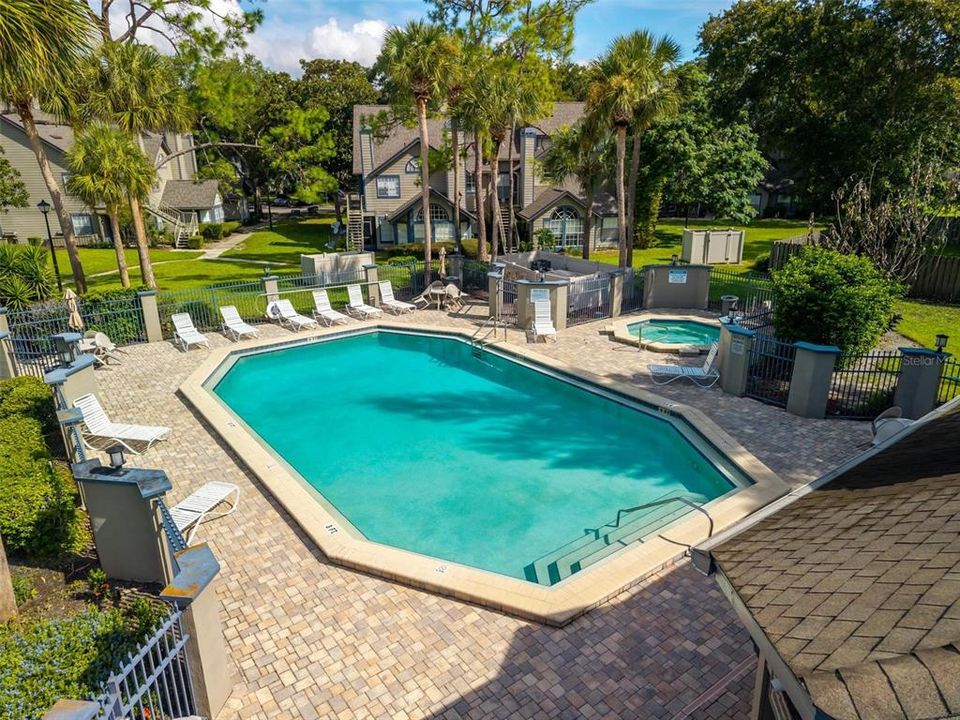 For Sale: $175,000 (2 beds, 2 baths, 1055 Square Feet)