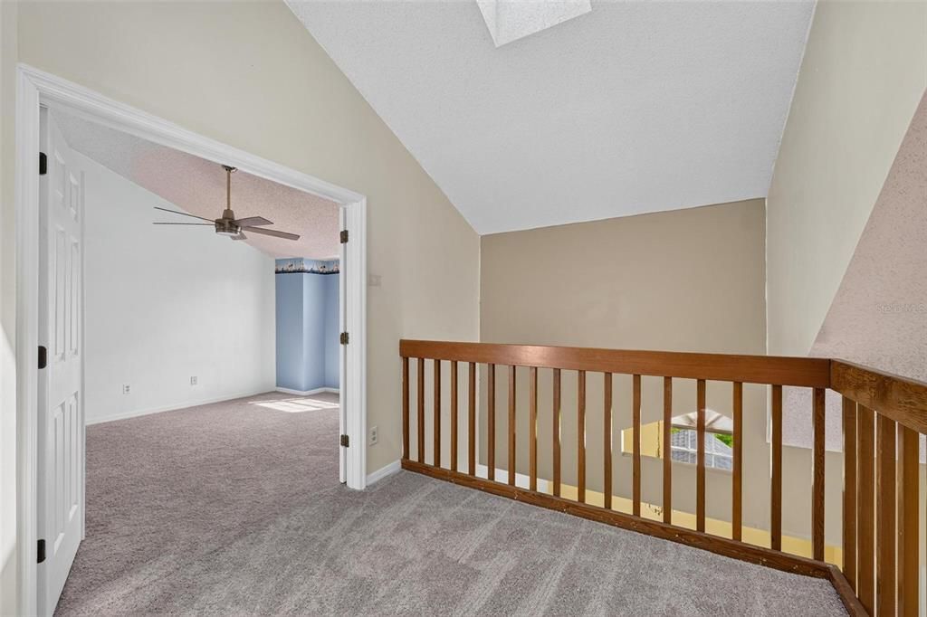 For Sale: $175,000 (2 beds, 2 baths, 1055 Square Feet)