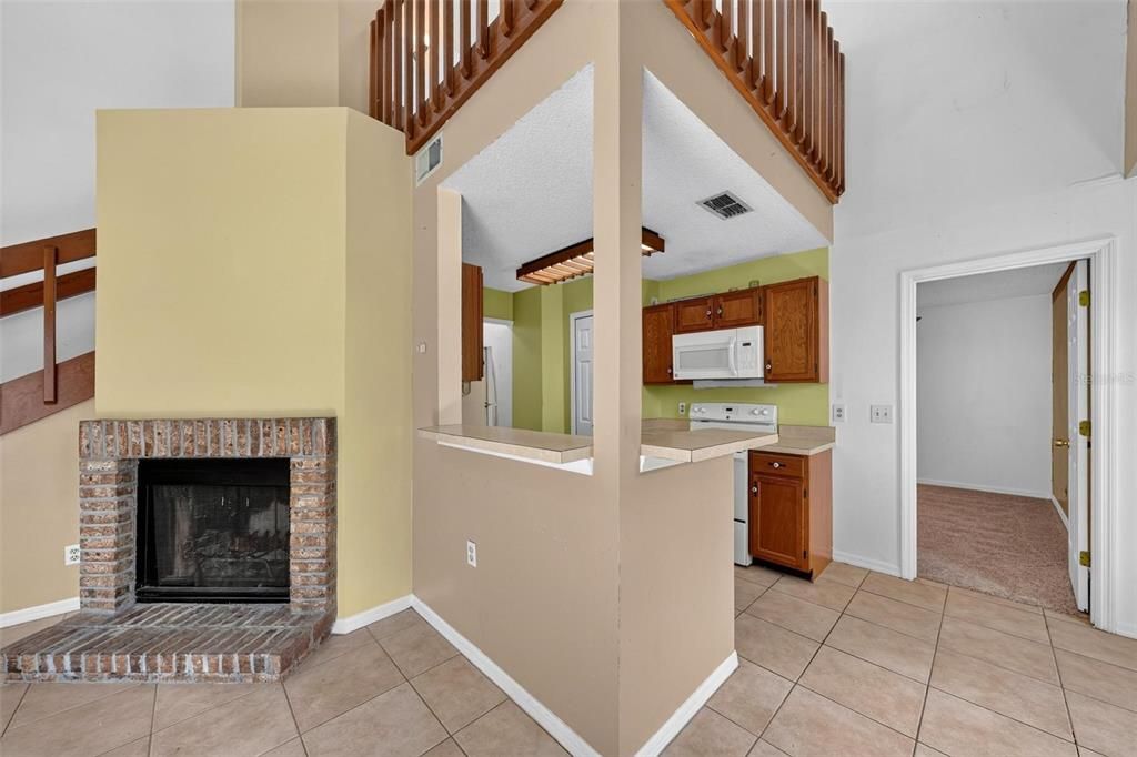 For Sale: $175,000 (2 beds, 2 baths, 1055 Square Feet)