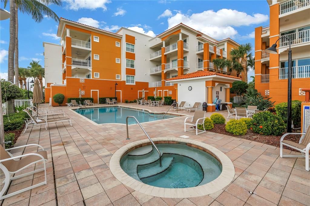 En Venta: $1,425,000 (3 camas, 3 baños, 2351 Pies cuadrados)