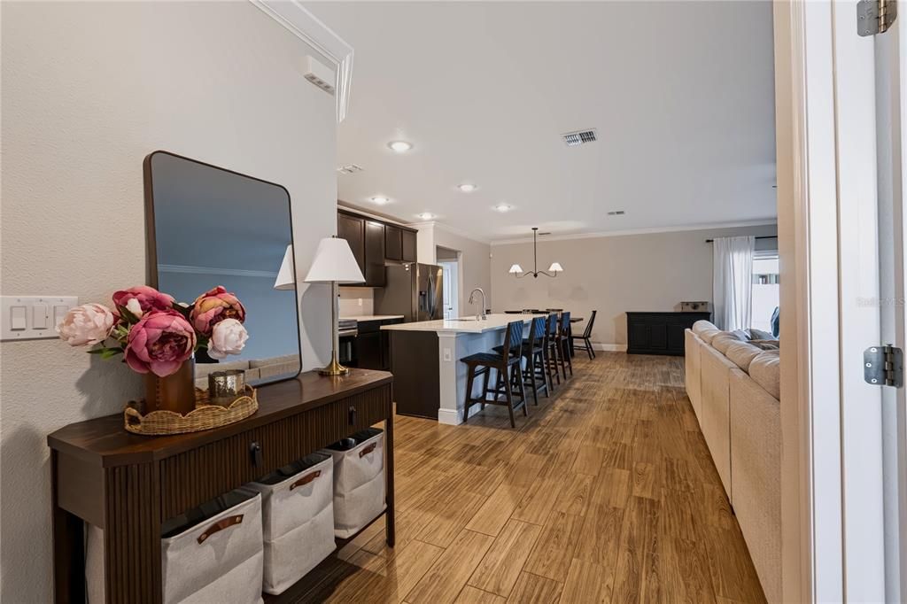 En Venta: $374,900 (3 camas, 2 baños, 2064 Pies cuadrados)