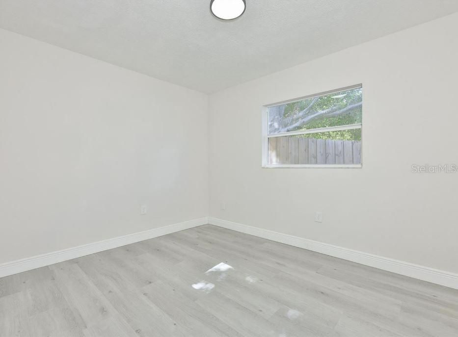 For Rent: $2,300 (4 beds, 2 baths, 1558 Square Feet)