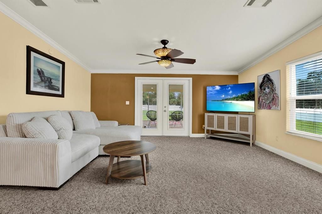 For Sale: $475,000 (3 beds, 2 baths, 1920 Square Feet)