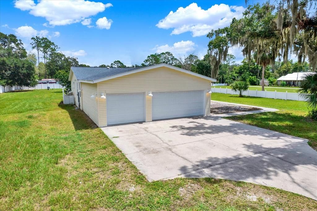 For Sale: $475,000 (3 beds, 2 baths, 1920 Square Feet)