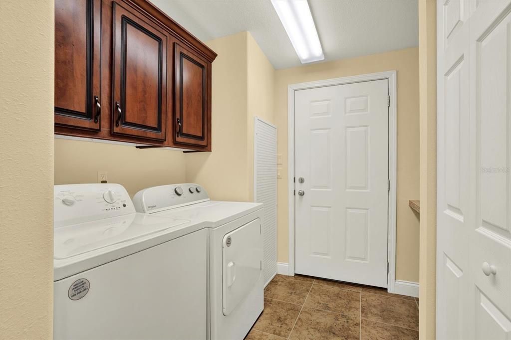 For Sale: $475,000 (3 beds, 2 baths, 1920 Square Feet)
