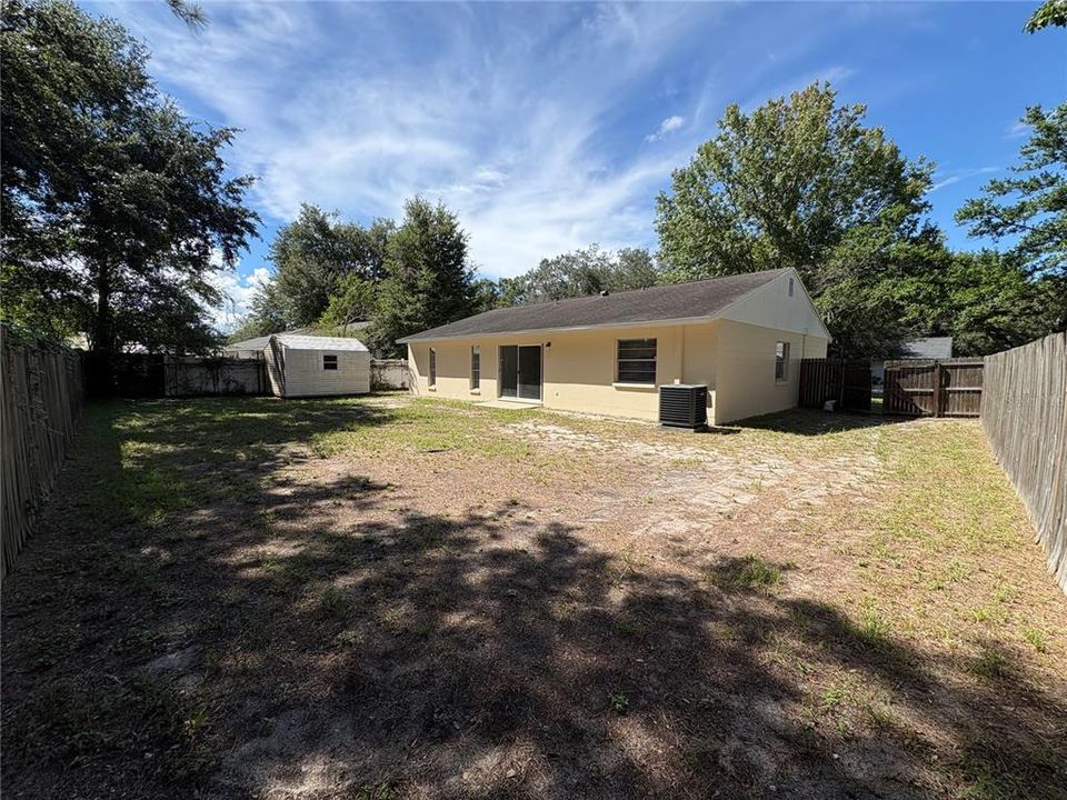For Sale: $249,900 (3 beds, 2 baths, 1370 Square Feet)