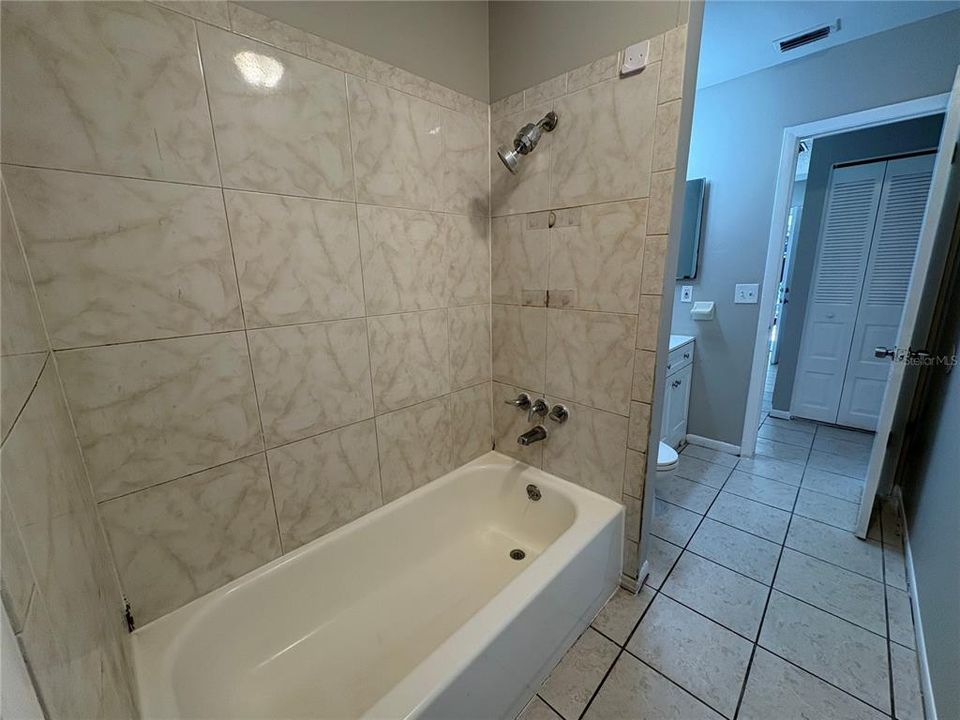 For Sale: $249,900 (3 beds, 2 baths, 1370 Square Feet)