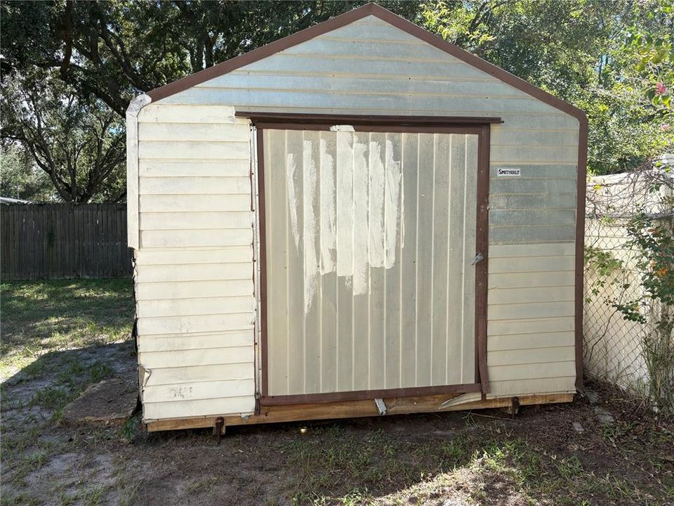 For Sale: $249,900 (3 beds, 2 baths, 1370 Square Feet)
