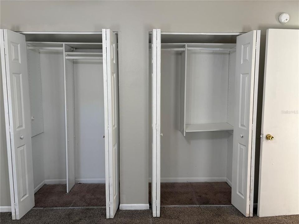 For Sale: $249,900 (3 beds, 2 baths, 1370 Square Feet)