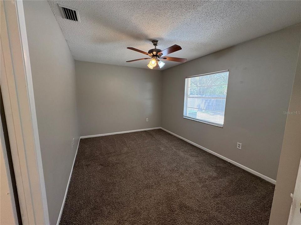For Sale: $249,900 (3 beds, 2 baths, 1370 Square Feet)