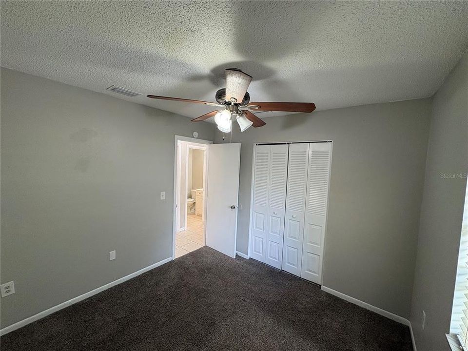 For Sale: $249,900 (3 beds, 2 baths, 1370 Square Feet)
