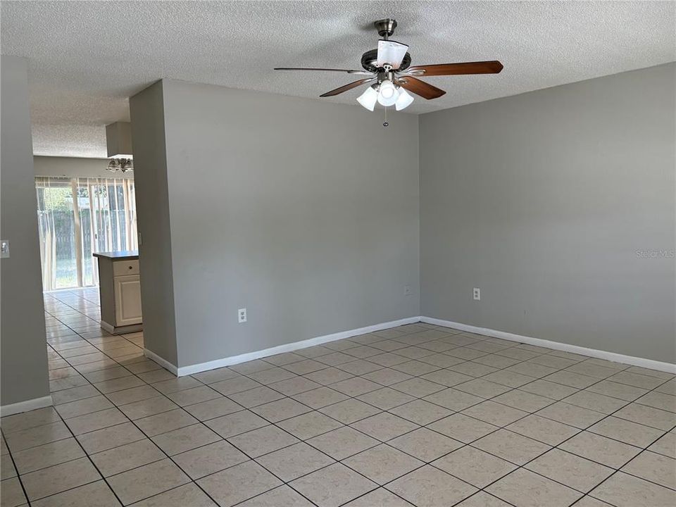 For Sale: $249,900 (3 beds, 2 baths, 1370 Square Feet)