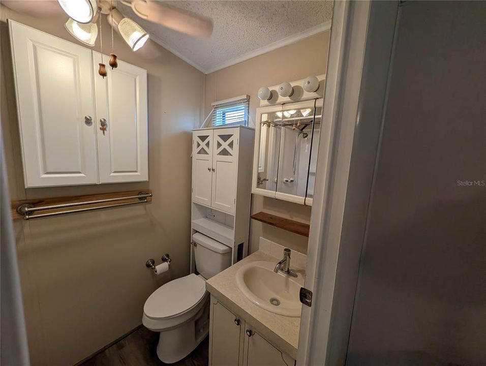 В аренду: $1,700 (2 спален, 2 ванн, 816 Квадратных фут)