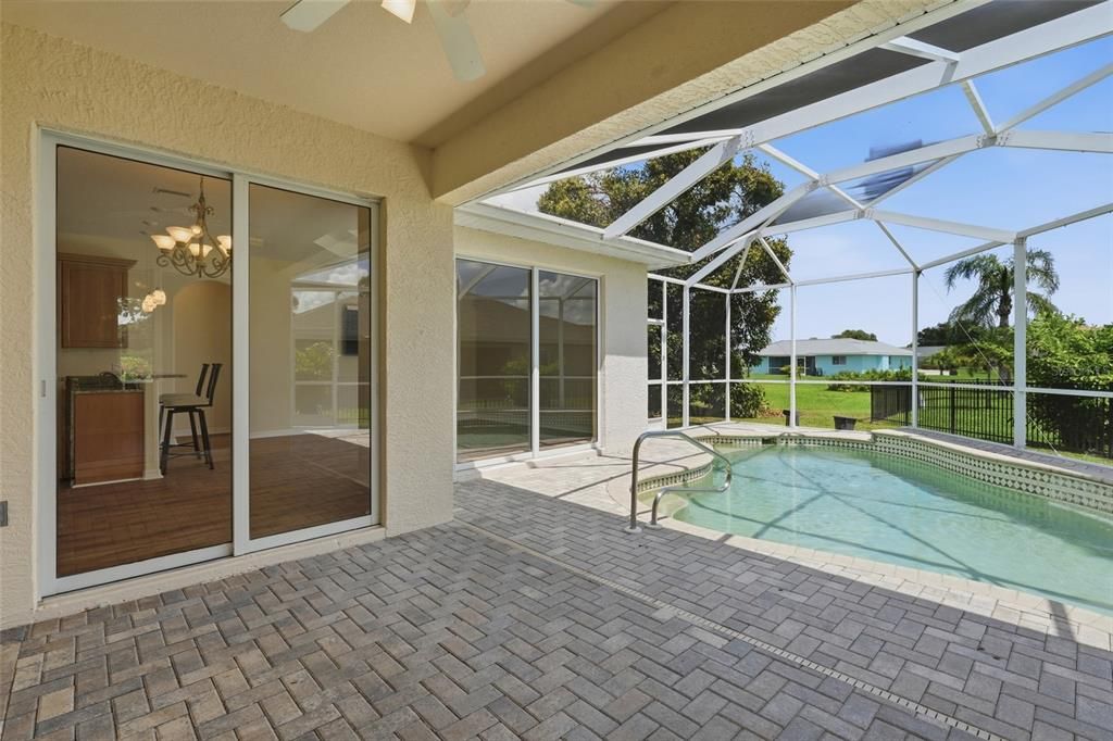 For Sale: $395,000 (3 beds, 2 baths, 1877 Square Feet)