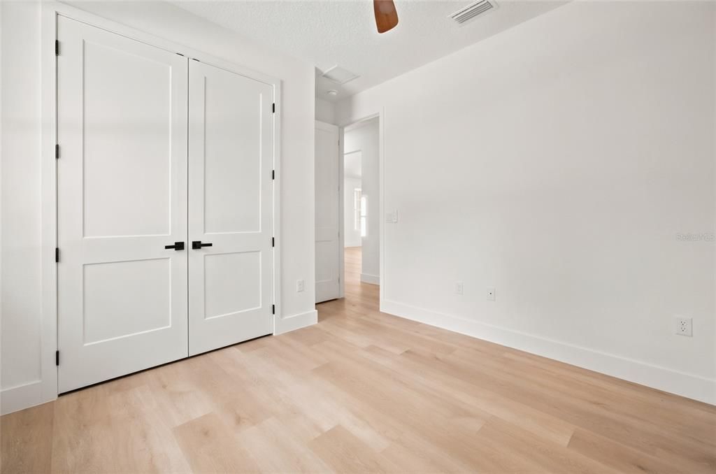 En Venta: $524,900 (4 camas, 3 baños, 2163 Pies cuadrados)