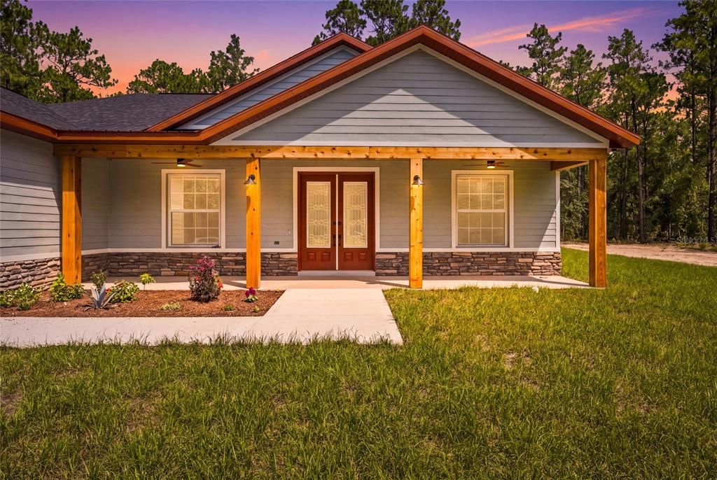 En Venta: $524,900 (4 camas, 3 baños, 2163 Pies cuadrados)
