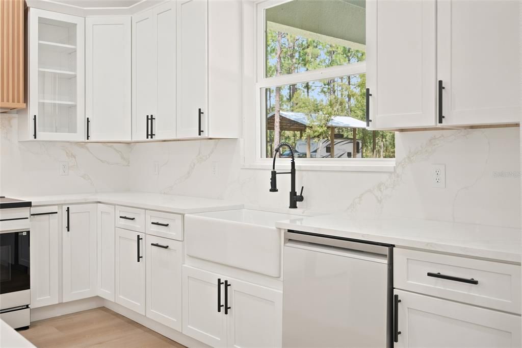 En Venta: $524,900 (4 camas, 3 baños, 2163 Pies cuadrados)