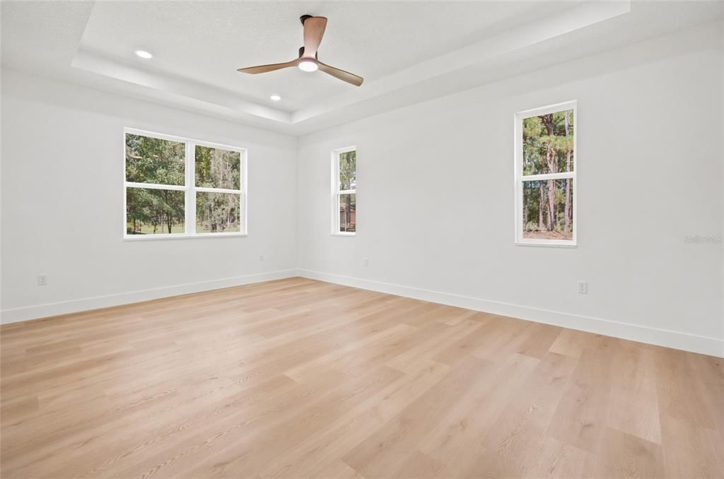En Venta: $524,900 (4 camas, 3 baños, 2163 Pies cuadrados)