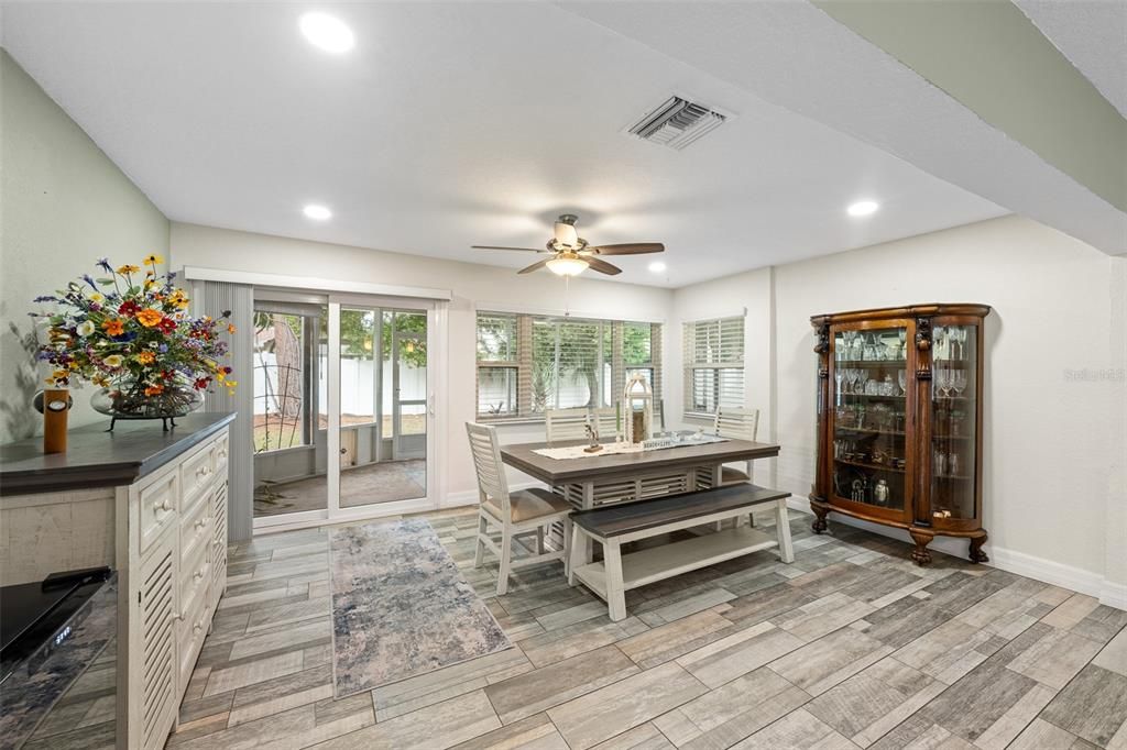 На продажу: $525,000 (3 спален, 2 ванн, 2084 Квадратных фут)
