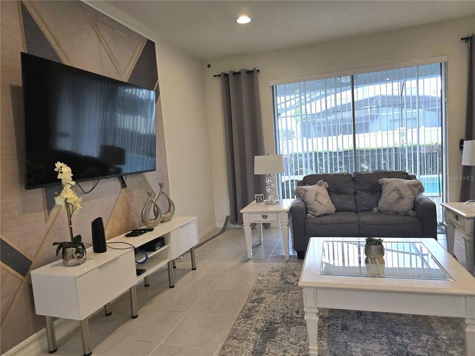 En Venta: $499,000 (5 camas, 4 baños, 2492 Pies cuadrados)