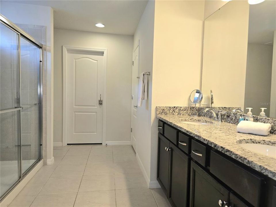 En Venta: $499,000 (5 camas, 4 baños, 2492 Pies cuadrados)