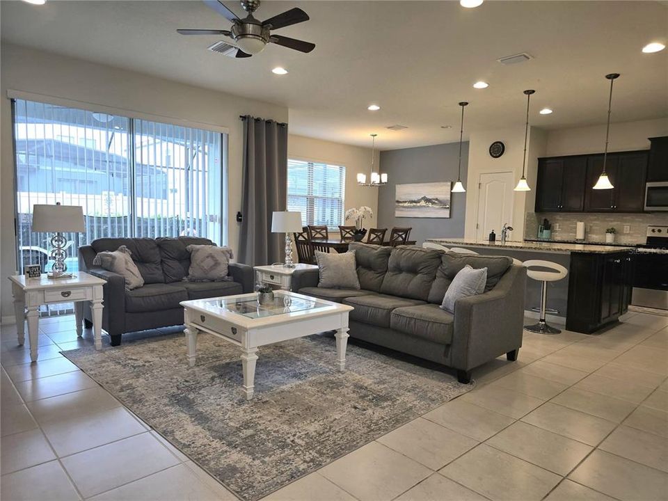 En Venta: $499,000 (5 camas, 4 baños, 2492 Pies cuadrados)