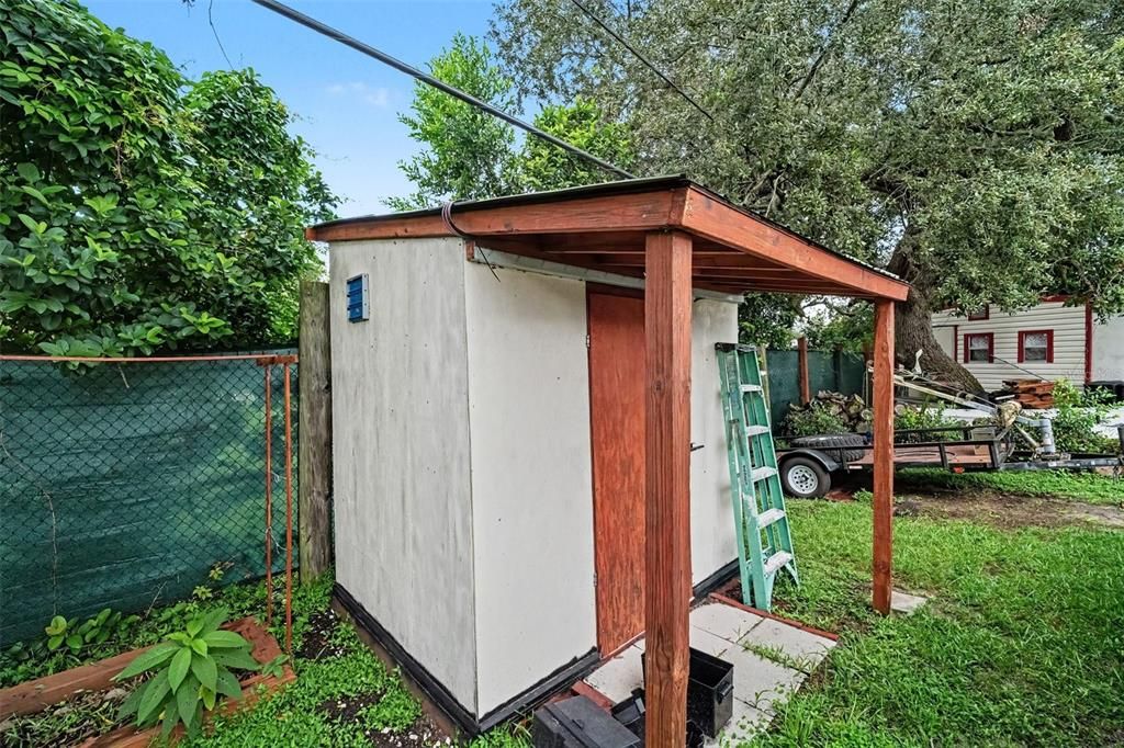На продажу: $199,900 (3 спален, 2 ванн, 1220 Квадратных фут)