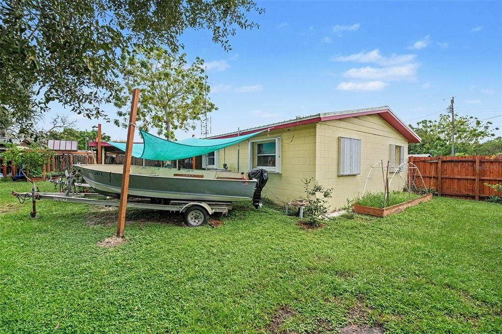 На продажу: $199,900 (3 спален, 2 ванн, 1220 Квадратных фут)