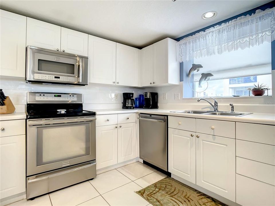 En Venta: $525,000 (3 camas, 2 baños, 1661 Pies cuadrados)